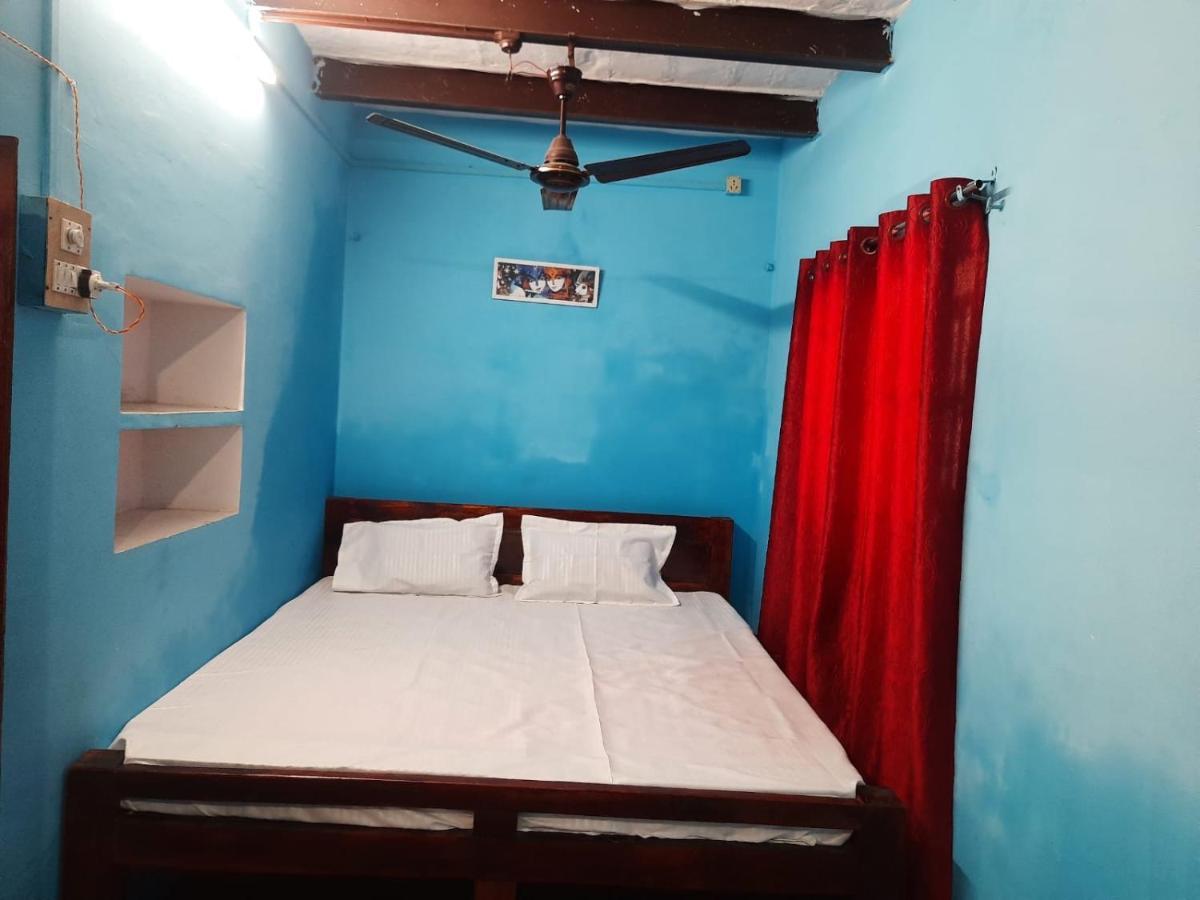 Sankardev Guest House D24 35 바라나시 외부 사진