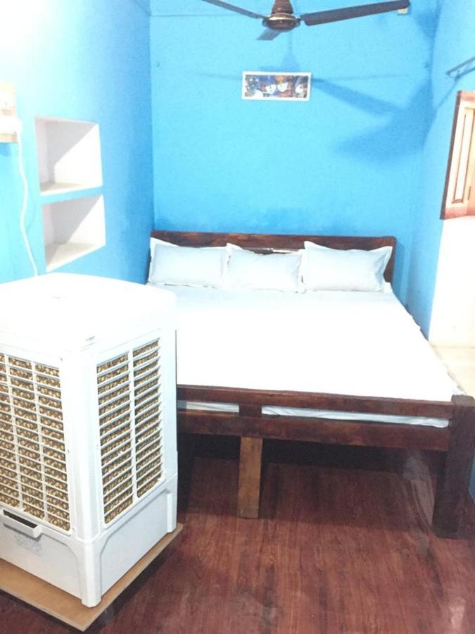 Sankardev Guest House D24 35 바라나시 외부 사진