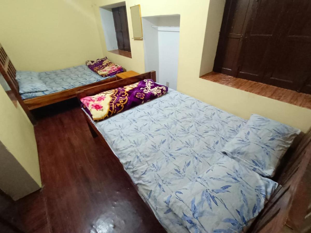 Sankardev Guest House D24 35 바라나시 외부 사진