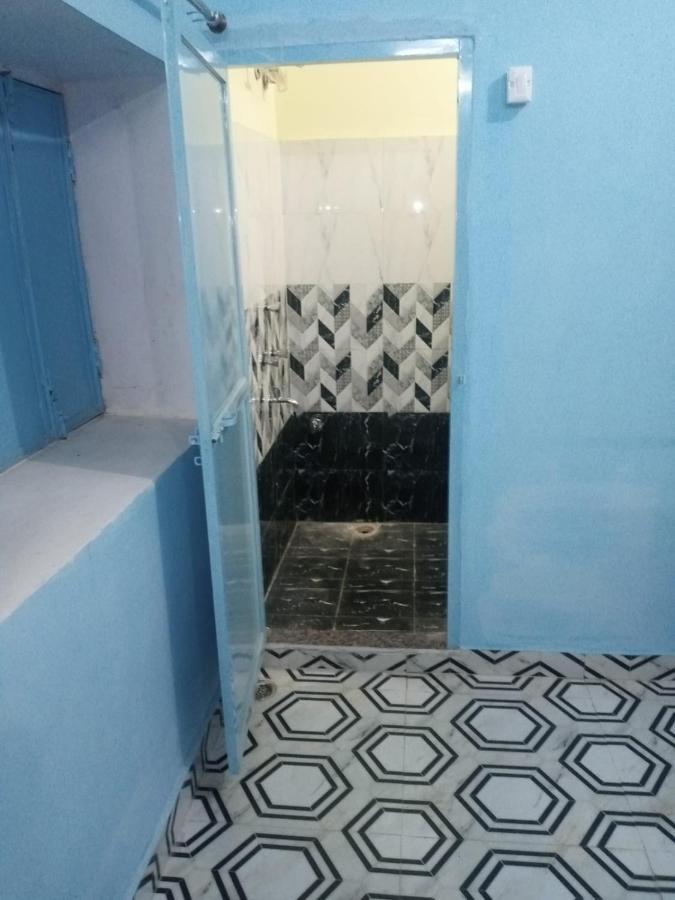 Sankardev Guest House D24 35 바라나시 외부 사진