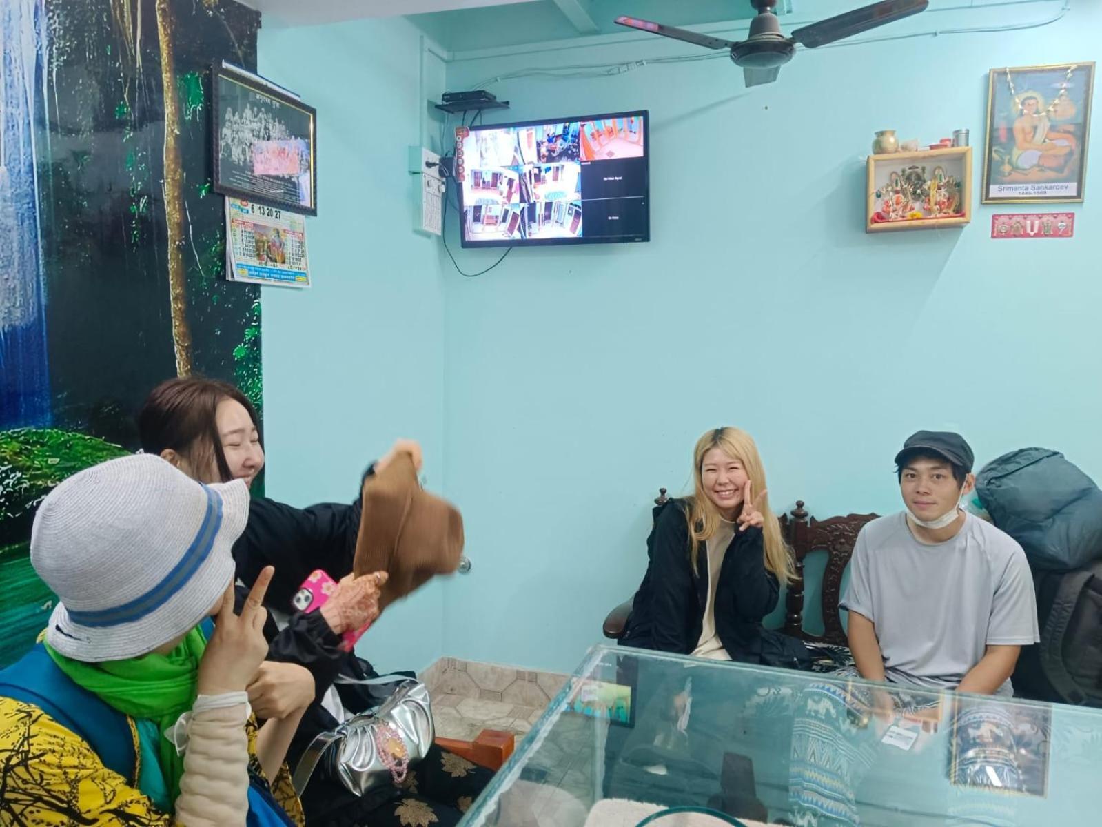 Sankardev Guest House D24 35 바라나시 외부 사진